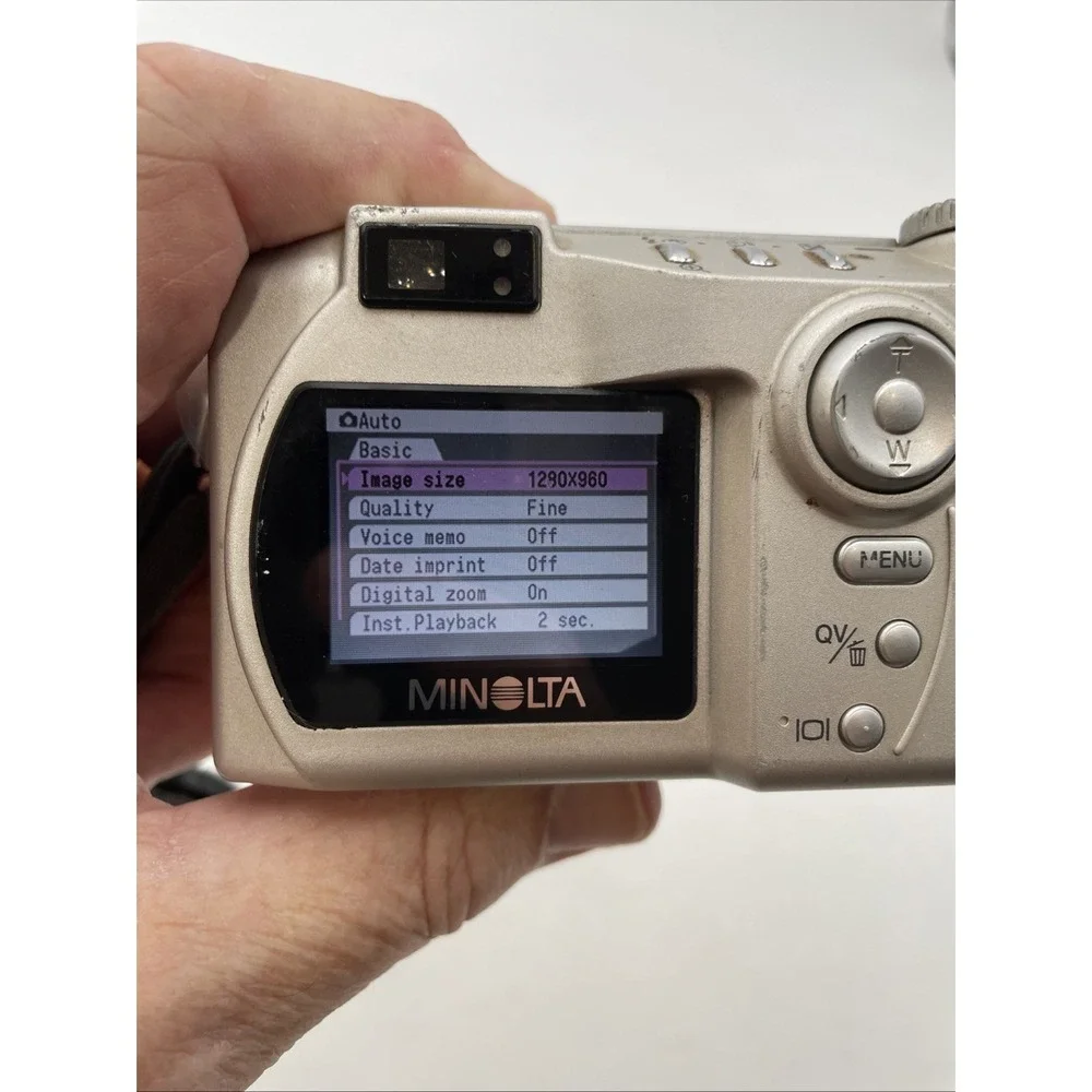 Konica Minolta DiMAGE Xg Digital Camera Silver 5.1-17.1mm Zoom Lens Compact